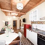 Luxury Via Genova Appartement