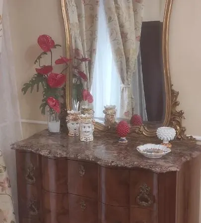 Luxury Via Genova * パレルモ